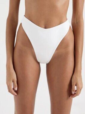 NWT OneOne Taylor Bottom White - Size Small